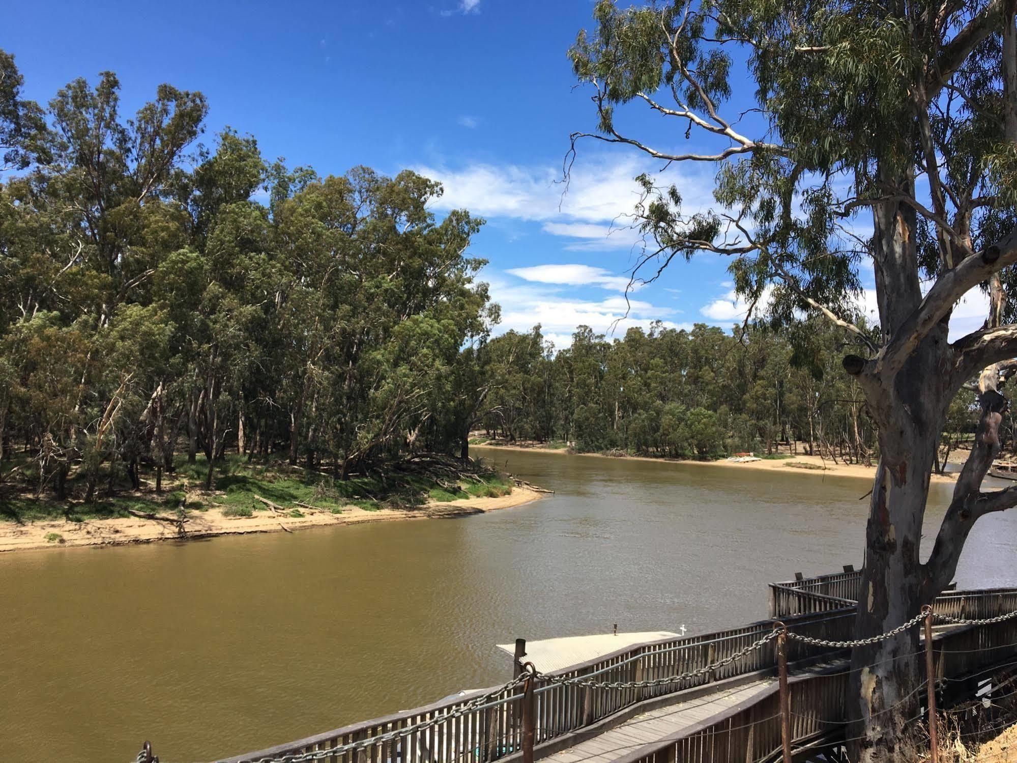 Big River Motel Echuca Exterior photo